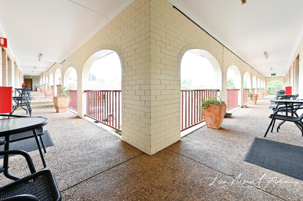Narrandera Club Motor Inn Exterior foto